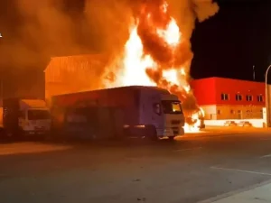 Desmantelado un cartel de palés en Madrid que incendiaba naves y camiones para controlar precios