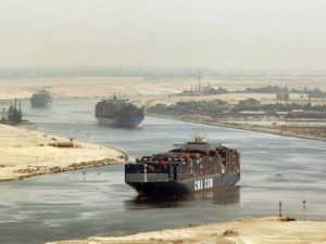 La crisis del Mar Rojo provoca un fuerte descenso de los ingresos del Canal de Suez